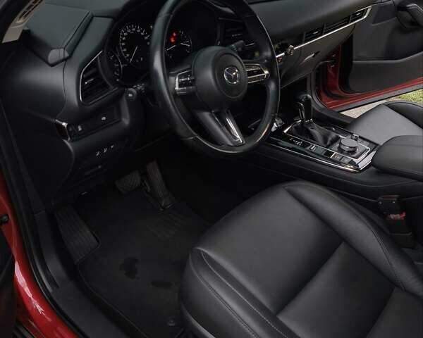 Красный Мазда CX-30, объемом двигателя 2.49 л и пробегом 64 тыс. км за 19800 $, фото 5 на Automoto.ua