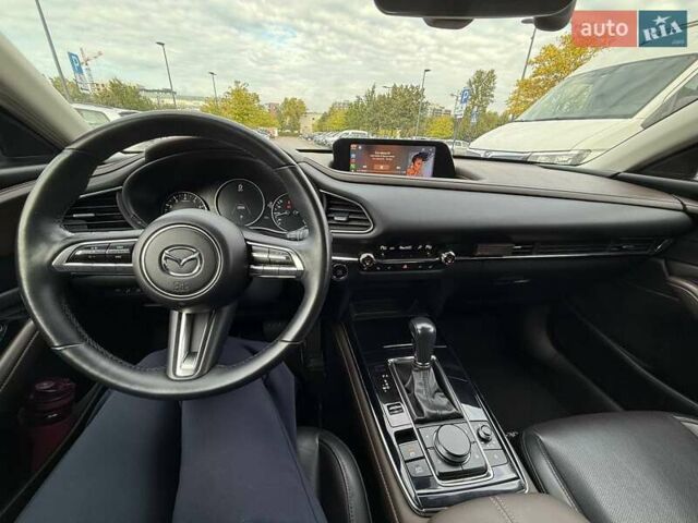 Красный Мазда CX-30, объемом двигателя 2 л и пробегом 59 тыс. км за 24000 $, фото 9 на Automoto.ua