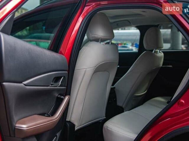 Красный Мазда CX-30, объемом двигателя 2.5 л и пробегом 38 тыс. км за 21800 $, фото 1 на Automoto.ua