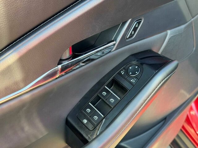 Красный Мазда CX-30, объемом двигателя 2.5 л и пробегом 24 тыс. км за 20000 $, фото 15 на Automoto.ua