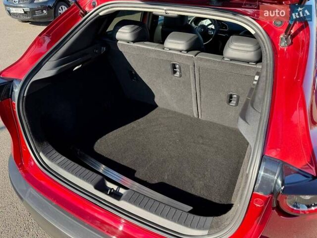 Червоний Мазда CX-30, об'ємом двигуна 2.49 л та пробігом 24 тис. км за 20000 $, фото 30 на Automoto.ua