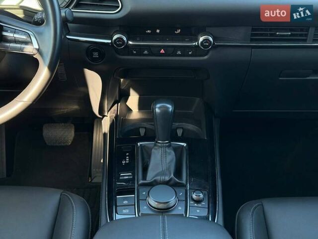 Червоний Мазда CX-30, об'ємом двигуна 2.49 л та пробігом 24 тис. км за 20000 $, фото 45 на Automoto.ua