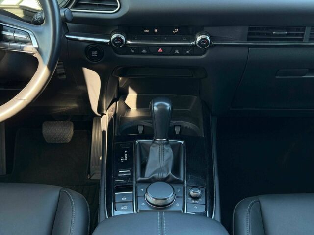 Красный Мазда CX-30, объемом двигателя 2.5 л и пробегом 24 тыс. км за 20000 $, фото 21 на Automoto.ua