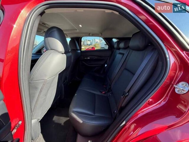 Червоний Мазда CX-30, об'ємом двигуна 2.49 л та пробігом 24 тис. км за 20000 $, фото 33 на Automoto.ua