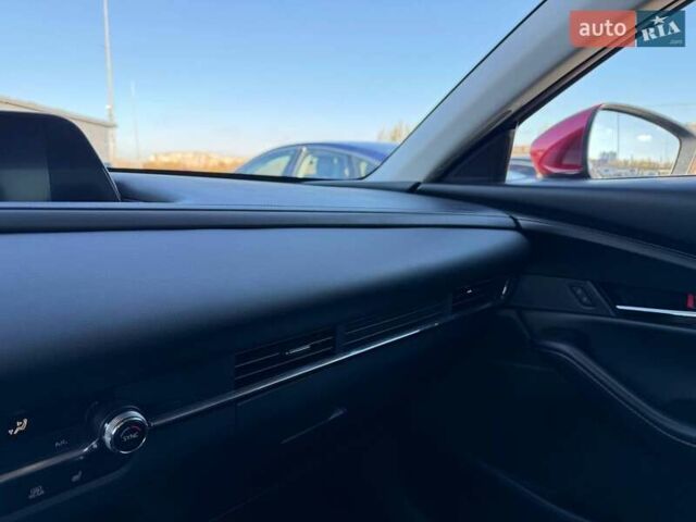 Червоний Мазда CX-30, об'ємом двигуна 2.49 л та пробігом 24 тис. км за 20000 $, фото 58 на Automoto.ua