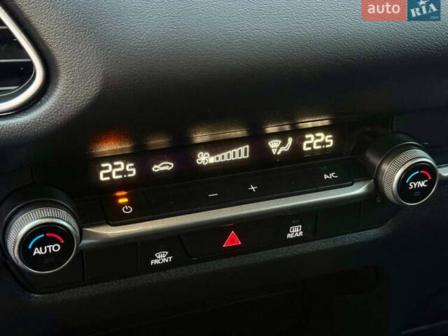 Красный Мазда CX-30, объемом двигателя 2.5 л и пробегом 81 тыс. км за 22900 $, фото 31 на Automoto.ua