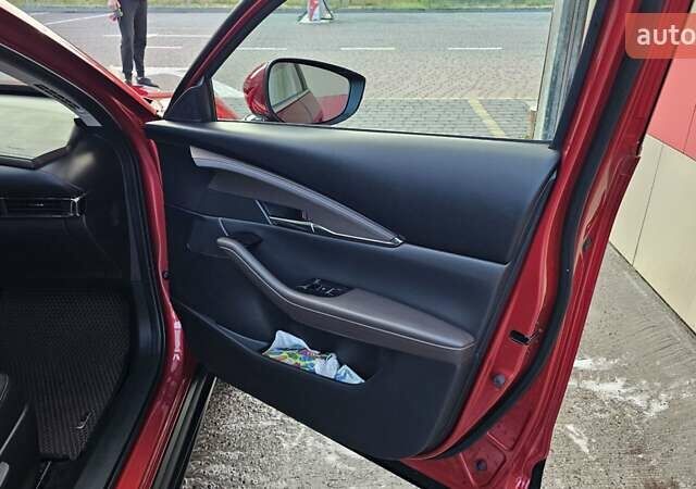 Червоний Мазда CX-30, об'ємом двигуна 2 л та пробігом 7 тис. км за 28600 $, фото 10 на Automoto.ua