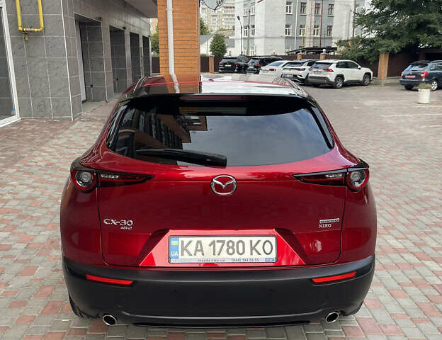 Красный Мазда CX-30, объемом двигателя 2 л и пробегом 9 тыс. км за 28800 $, фото 6 на Automoto.ua