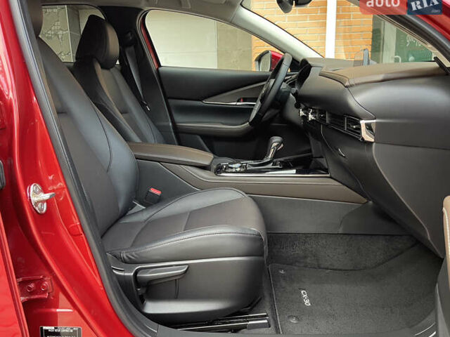 Красный Мазда CX-30, объемом двигателя 2 л и пробегом 9 тыс. км за 28800 $, фото 37 на Automoto.ua