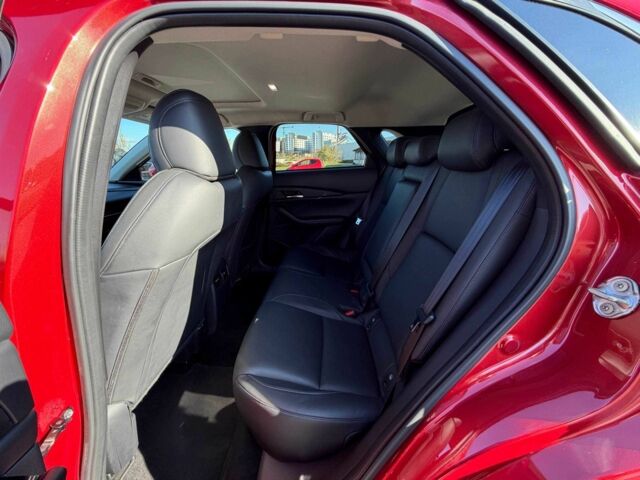 Красный Мазда CX-30, объемом двигателя 2.5 л и пробегом 24 тыс. км за 20000 $, фото 13 на Automoto.ua