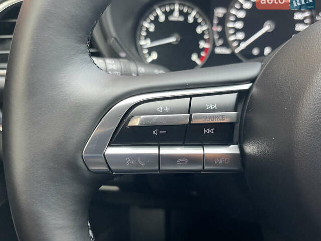 Красный Мазда CX-30, объемом двигателя 2 л и пробегом 9 тыс. км за 28800 $, фото 30 на Automoto.ua