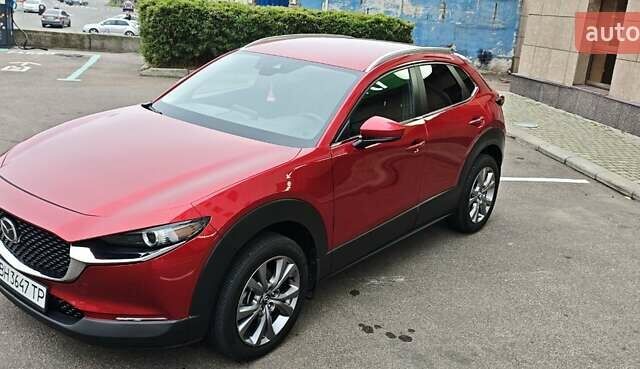 Красный Мазда CX-30, объемом двигателя 2.49 л и пробегом 22 тыс. км за 23500 $, фото 1 на Automoto.ua