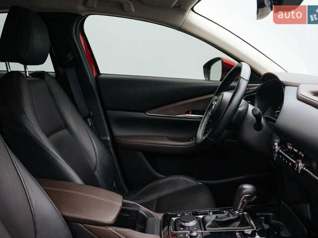 Красный Мазда CX-30, объемом двигателя 2 л и пробегом 35 тыс. км за 27374 $, фото 21 на Automoto.ua