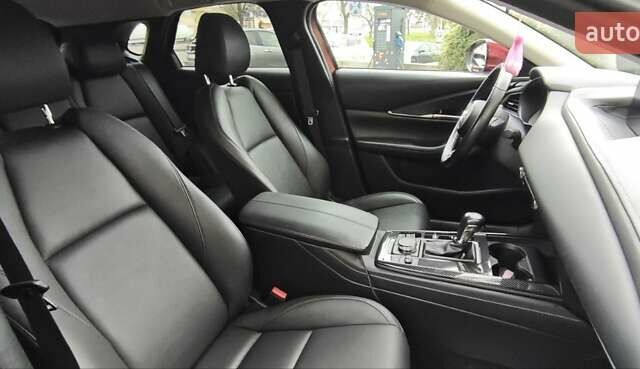 Красный Мазда CX-30, объемом двигателя 2.49 л и пробегом 22 тыс. км за 23500 $, фото 10 на Automoto.ua