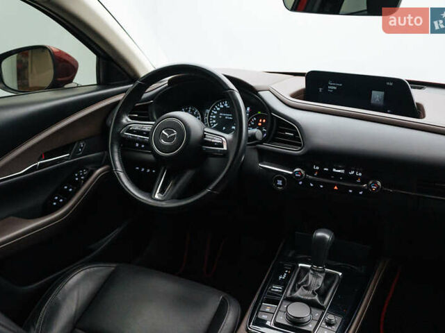 Красный Мазда CX-30, объемом двигателя 2 л и пробегом 35 тыс. км за 27374 $, фото 10 на Automoto.ua