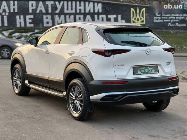 Мазда CX-30, объемом двигателя 4.25 л и пробегом 1 тыс. км за 21000 $, фото 5 на Automoto.ua