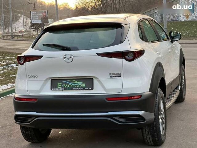Мазда CX-30, объемом двигателя 4.25 л и пробегом 1 тыс. км за 21000 $, фото 3 на Automoto.ua