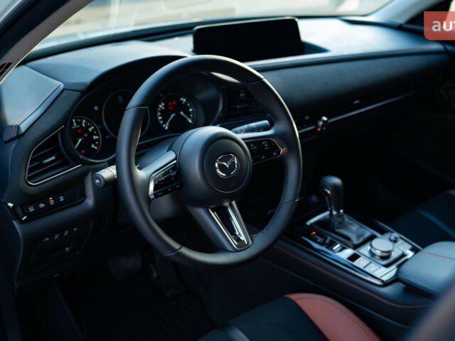 купить новое авто Мазда CX-30 2024 года от официального дилера Mazda ФОРВАРД ТРАНС ГРУП Мазда фото
