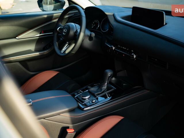 купить новое авто Мазда CX-30 2024 года от официального дилера Mazda ФОРВАРД ТРАНС ГРУП Мазда фото
