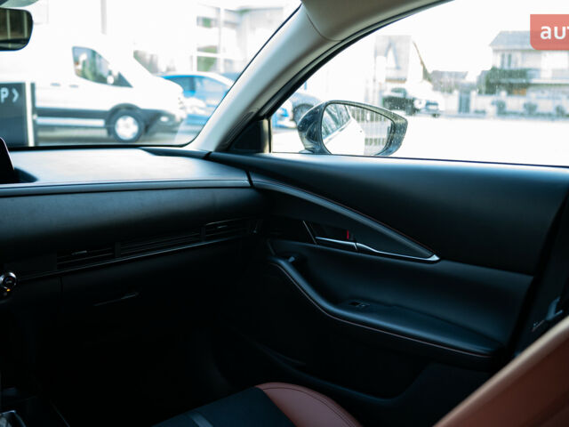 купить новое авто Мазда CX-30 2024 года от официального дилера Mazda ФОРВАРД ТРАНС ГРУП Мазда фото