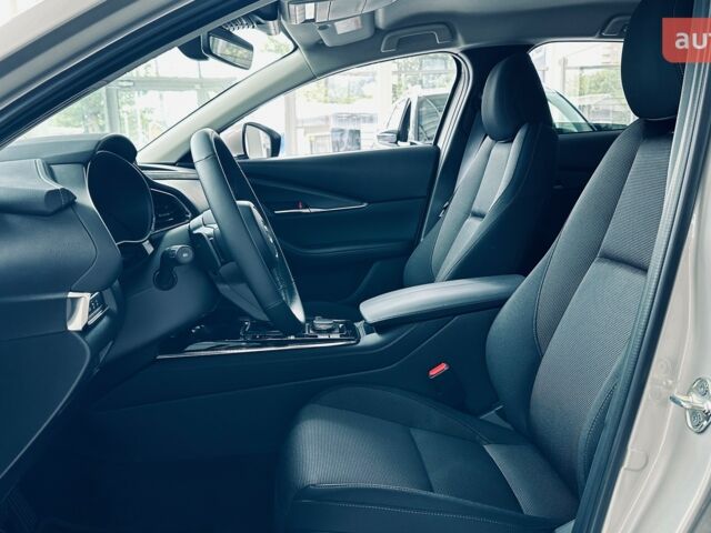 купить новое авто Мазда CX-30 2024 года от официального дилера Mazda на Грушевського Мазда фото