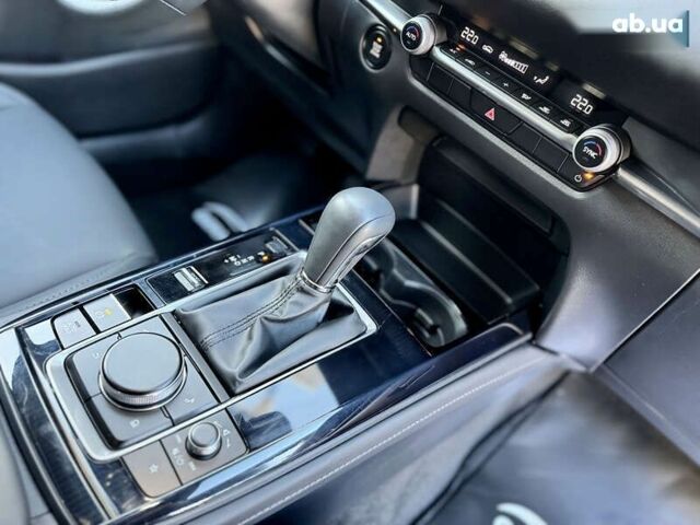 Мазда CX-30, объемом двигателя 2.5 л и пробегом 2 тыс. км за 21900 $, фото 19 на Automoto.ua