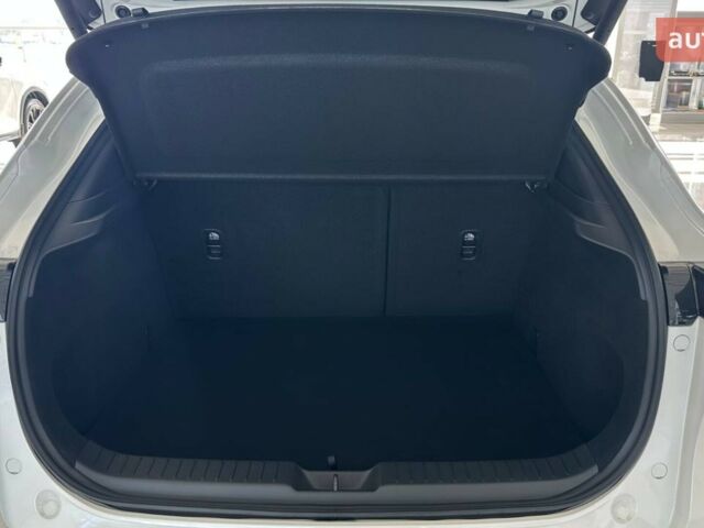 Мазда CX-30, об'ємом двигуна 2 л та пробігом 0 тис. км за 30943 $, фото 17 на Automoto.ua