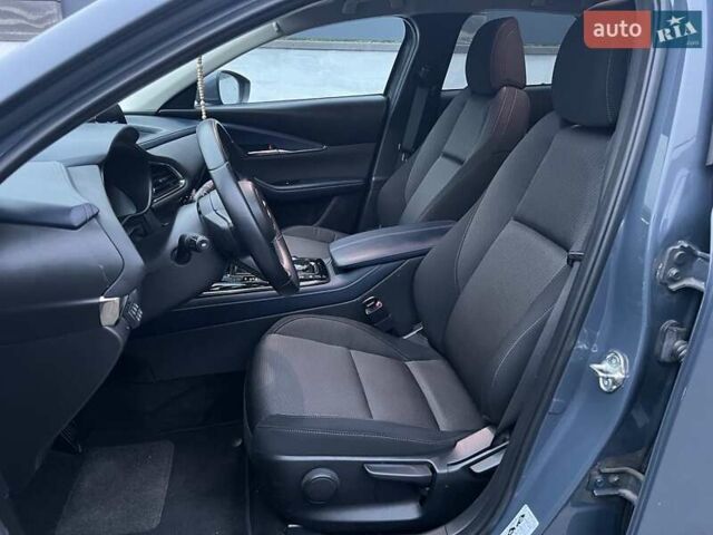 Серый Мазда CX-30, объемом двигателя 2 л и пробегом 17 тыс. км за 17200 $, фото 11 на Automoto.ua