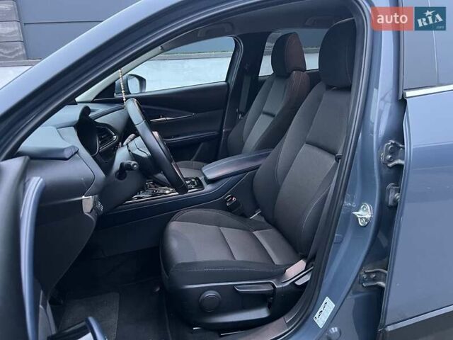 Серый Мазда CX-30, объемом двигателя 2 л и пробегом 17 тыс. км за 17200 $, фото 10 на Automoto.ua