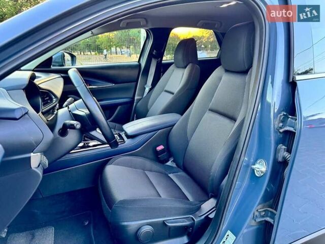 Серый Мазда CX-30, объемом двигателя 2 л и пробегом 17 тыс. км за 17800 $, фото 9 на Automoto.ua