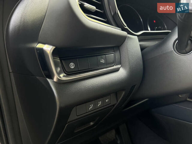 Серый Мазда CX-30, объемом двигателя 2.49 л и пробегом 48 тыс. км за 19200 $, фото 6 на Automoto.ua