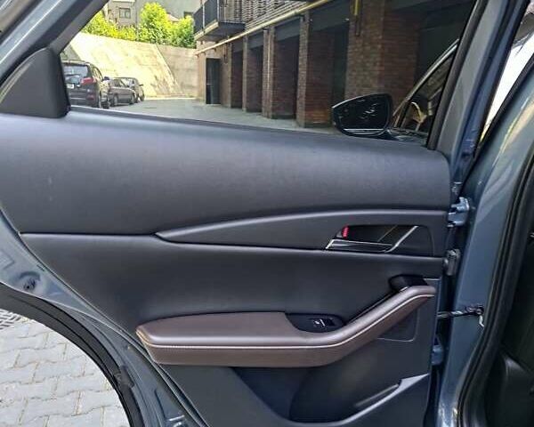 Сірий Мазда CX-30, об'ємом двигуна 2.49 л та пробігом 65 тис. км за 20799 $, фото 23 на Automoto.ua