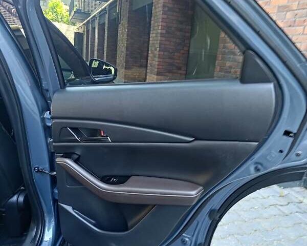Сірий Мазда CX-30, об'ємом двигуна 2.49 л та пробігом 65 тис. км за 20799 $, фото 25 на Automoto.ua