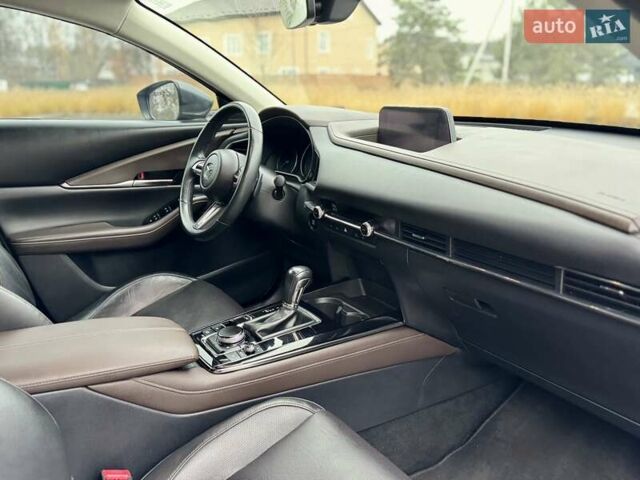 Серый Мазда CX-30, объемом двигателя 2.5 л и пробегом 77 тыс. км за 19500 $, фото 40 на Automoto.ua