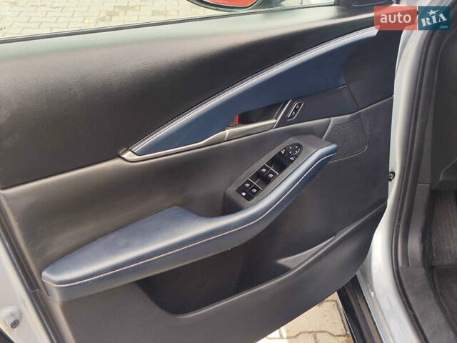 Серый Мазда CX-30, объемом двигателя 2.5 л и пробегом 61 тыс. км за 19000 $, фото 8 на Automoto.ua