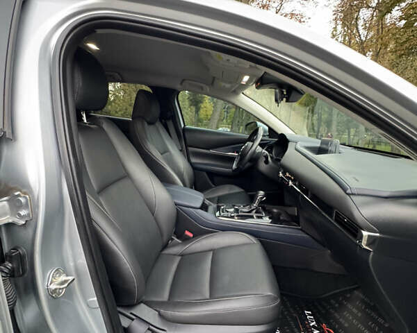 Серый Мазда CX-30, объемом двигателя 2.49 л и пробегом 53 тыс. км за 16999 $, фото 16 на Automoto.ua