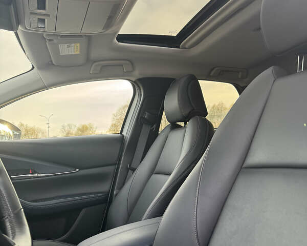 Серый Мазда CX-30, объемом двигателя 2.5 л и пробегом 28 тыс. км за 18000 $, фото 31 на Automoto.ua