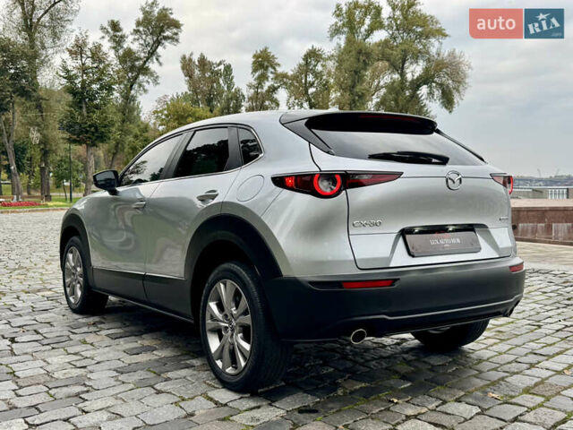 Серый Мазда CX-30, объемом двигателя 2.49 л и пробегом 53 тыс. км за 16999 $, фото 6 на Automoto.ua