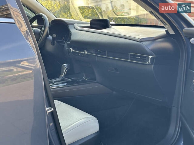 Серый Мазда CX-30, объемом двигателя 2.5 л и пробегом 25 тыс. км за 19500 $, фото 11 на Automoto.ua