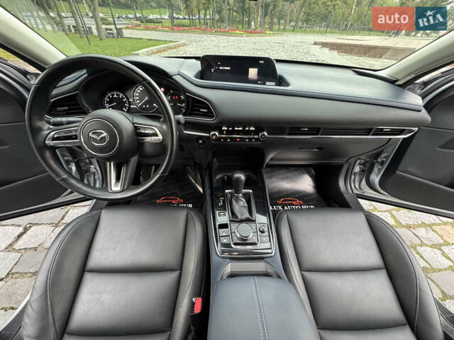 Серый Мазда CX-30, объемом двигателя 2.49 л и пробегом 53 тыс. км за 16999 $, фото 12 на Automoto.ua