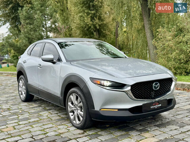 Серый Мазда CX-30, объемом двигателя 2.49 л и пробегом 53 тыс. км за 16999 $, фото 2 на Automoto.ua