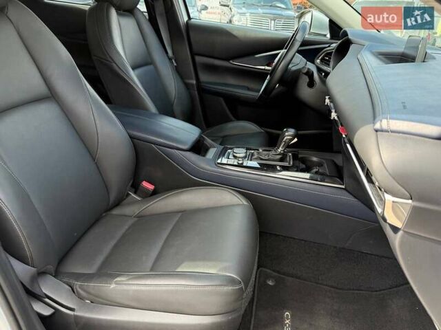 Серый Мазда CX-30, объемом двигателя 2.5 л и пробегом 66 тыс. км за 20500 $, фото 17 на Automoto.ua