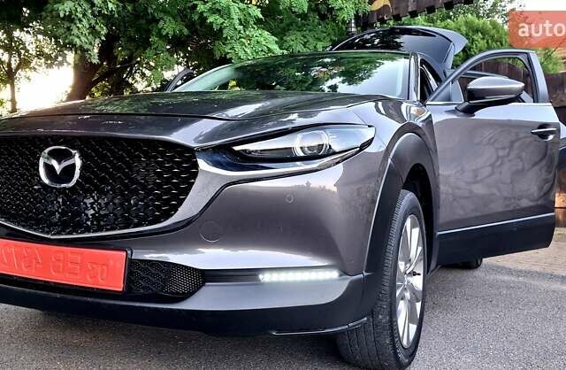 Серый Мазда CX-30, объемом двигателя 2.5 л и пробегом 70 тыс. км за 15500 $, фото 4 на Automoto.ua
