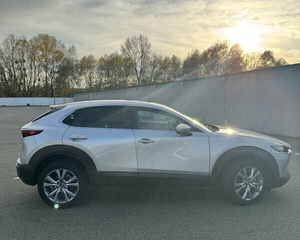 Серый Мазда CX-30, объемом двигателя 2.5 л и пробегом 28 тыс. км за 18000 $, фото 17 на Automoto.ua