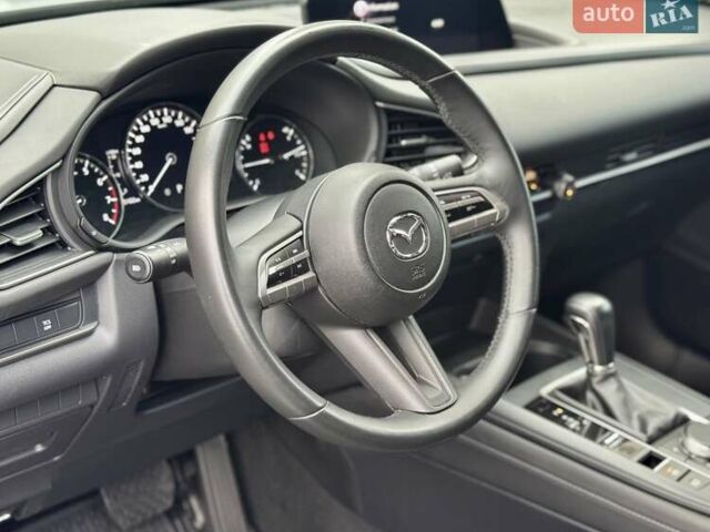 Серый Мазда CX-30, объемом двигателя 2.5 л и пробегом 35 тыс. км за 19300 $, фото 4 на Automoto.ua