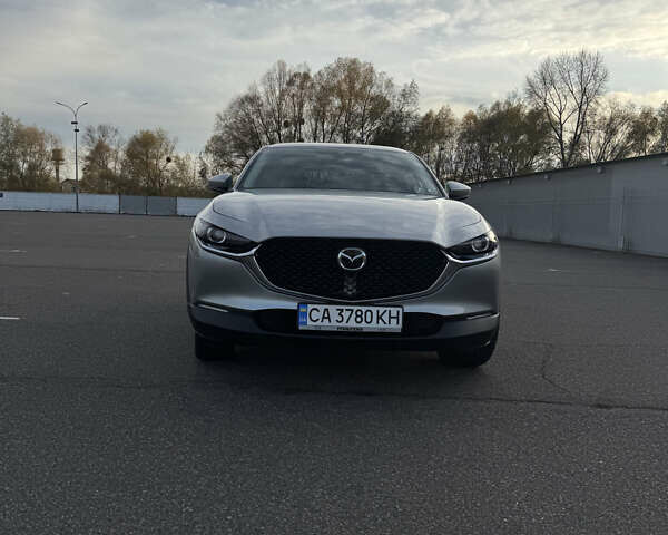 Серый Мазда CX-30, объемом двигателя 2.5 л и пробегом 28 тыс. км за 18000 $, фото 4 на Automoto.ua