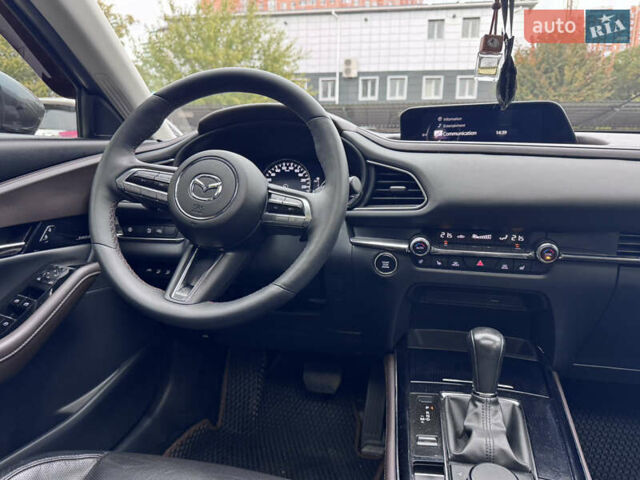 Сірий Мазда CX-30, об'ємом двигуна 2.49 л та пробігом 79 тис. км за 21300 $, фото 12 на Automoto.ua