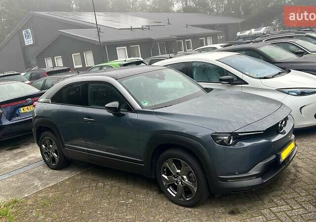 Сірий Мазда CX-30, об'ємом двигуна 0 л та пробігом 81 тис. км за 13900 $, фото 19 на Automoto.ua