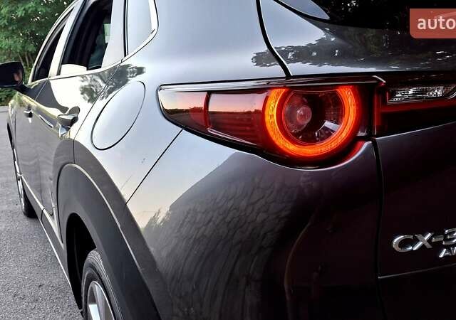 Серый Мазда CX-30, объемом двигателя 2.5 л и пробегом 70 тыс. км за 15500 $, фото 12 на Automoto.ua