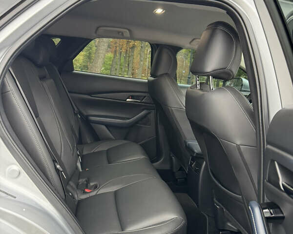Серый Мазда CX-30, объемом двигателя 2.49 л и пробегом 53 тыс. км за 16999 $, фото 46 на Automoto.ua
